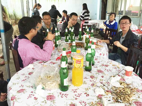 當(dāng)萬(wàn)圣節(jié)遇上光棍節(jié)，成都智絡(luò)軟件嗨翻三圣鄉(xiāng)